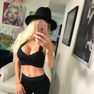 GORGEOUS BLACK DESIGNER HAT WITH FUR TRIM
